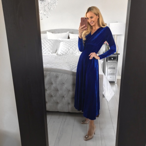 Winter Velvet Long Sleeve  Maxi Vintage Dress - Picture 5 of 8